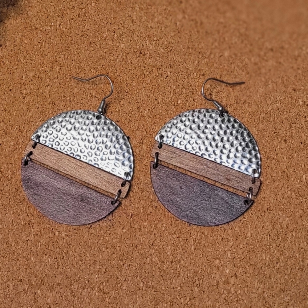BKE Geometric Wood Earring